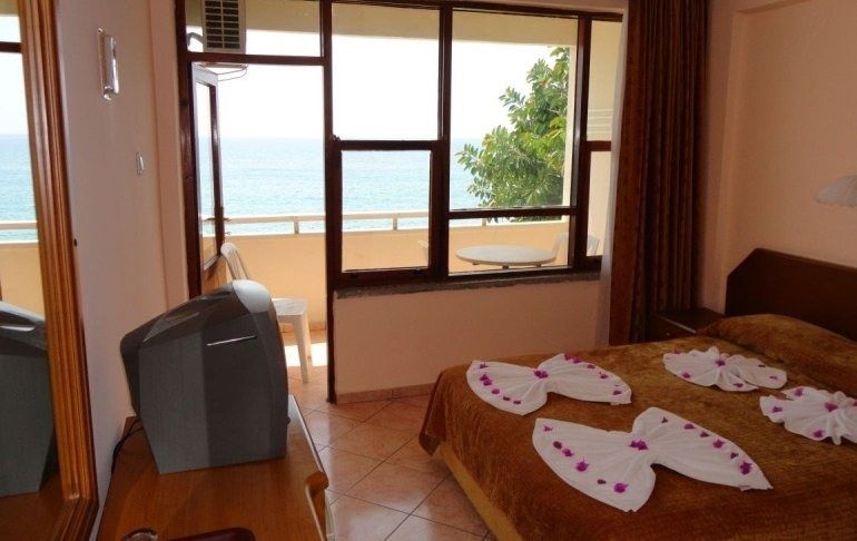 Floria Beach Hotel Alanya Exterior photo